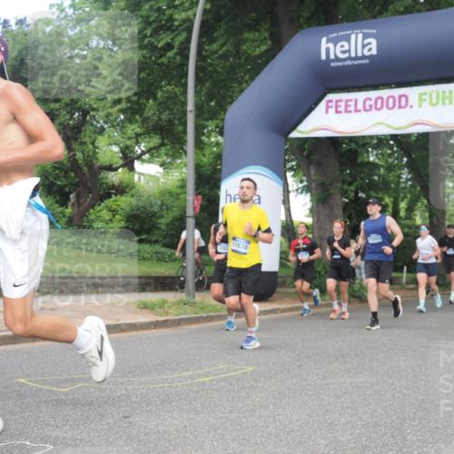 29.06.2025 - hella hamburg halbmarathon KatJ http://msf.ph/oto/8431309 29.06.2025 10:42:23 Zwischen KM18-KM19 2474, 3037, 3794, 5672, 6443 meine-sportfotos.de