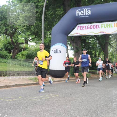 29.06.2025 - hella hamburg halbmarathon KatJ http://msf.ph/oto/8431317 29.06.2025 10:42:23 Zwischen KM18-KM19 2474, 3037, 3794, 5672, 6443 meine-sportfotos.de