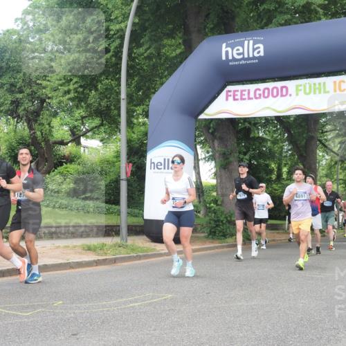 29.06.2025 - hella hamburg halbmarathon KatJ http://msf.ph/oto/8431365 29.06.2025 10:42:25 Zwischen KM18-KM19 1877, 3037, 3794, 5672, 6891 meine-sportfotos.de