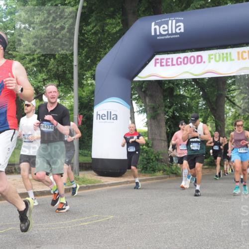 29.06.2025 - hella hamburg halbmarathon KatJ http://msf.ph/oto/8431431 29.06.2025 10:42:28 Zwischen KM18-KM19 1834, 1877, 4616, 6891, 7976 meine-sportfotos.de