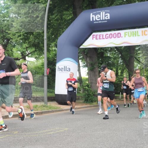 29.06.2025 - hella hamburg halbmarathon KatJ http://msf.ph/oto/8431444 29.06.2025 10:42:29 Zwischen KM18-KM19 1834, 1877, 4616, 4772, 6891, 7594, 7976 meine-sportfotos.de
