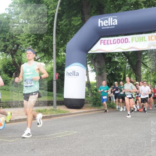 29.06.2025 - hella hamburg halbmarathon KatJ http://msf.ph/oto/8431632 29.06.2025 10:42:35 Zwischen KM18-KM19 1179, 2029, 4616, 4772, 7594, 7646, 7742 meine-sportfotos.de