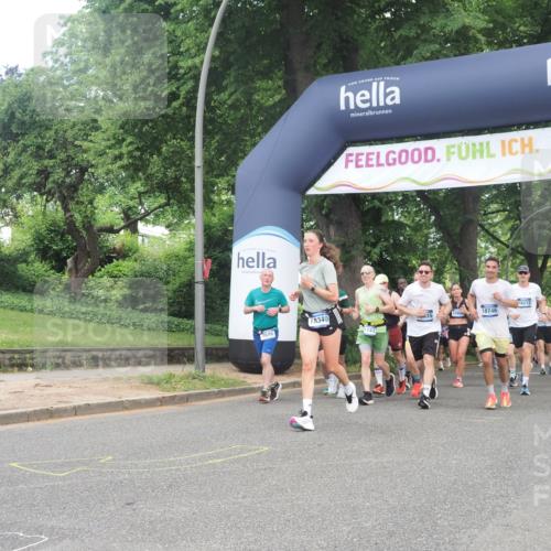 29.06.2025 - hella hamburg halbmarathon KatJ http://msf.ph/oto/8431660 29.06.2025 10:42:36 Zwischen KM18-KM19 1179, 2029, 4772, 7594, 7646, 7742 meine-sportfotos.de