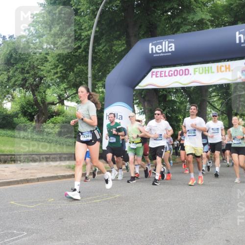 29.06.2025 - hella hamburg halbmarathon KatJ http://msf.ph/oto/8431681 29.06.2025 10:42:37 Zwischen KM18-KM19 1179, 2029, 2378, 4772, 5465, 7594, 7646, 7742, 8691 meine-sportfotos.de