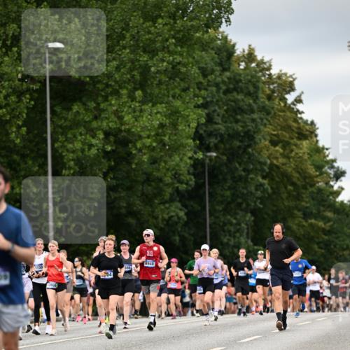 29.06.2025 - hella hamburg halbmarathon Dr. Thomas Lammeyer http://msf.ph/oto/8431694 29.06.2025 10:52:22 Kennedybrücke 1045, 1430, 1434, 1523, 1645, 2148, 2163, 2195, 2407, 2418, 2882, 2994, 3468, 3504, 3933, 4037, 4588, 4974, 5796, 5886, 6255, 6256, 6879, 7412, 7970, 8310, 8948, 9018, 9356, 9696, 10075, 10777, 10991, 11351 meine-sportfotos.de