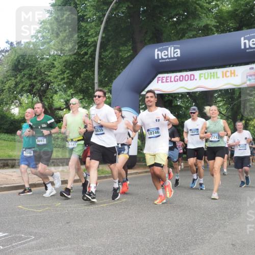 29.06.2025 - hella hamburg halbmarathon KatJ http://msf.ph/oto/8431720 29.06.2025 10:42:38 Zwischen KM18-KM19 1179, 2029, 2378, 5465, 7646, 7742, 8691 meine-sportfotos.de