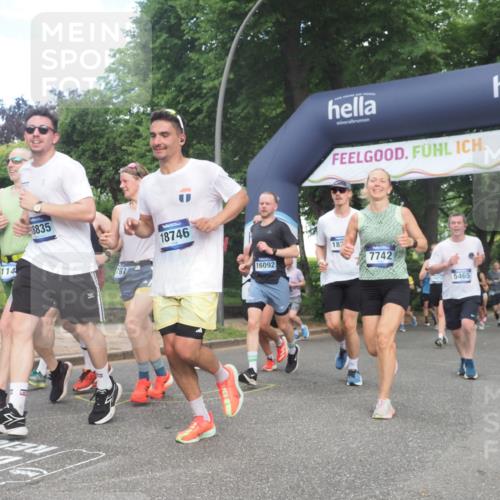 29.06.2025 - hella hamburg halbmarathon KatJ http://msf.ph/oto/8431745 29.06.2025 10:42:39 Zwischen KM18-KM19 1179, 2029, 2378, 3668, 5465, 7646, 7742, 8691 meine-sportfotos.de