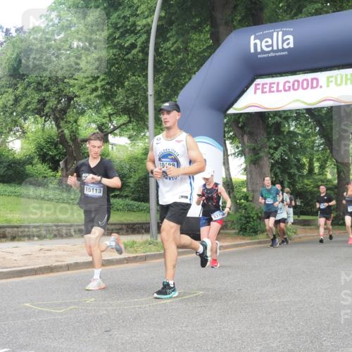 29.06.2025 - hella hamburg halbmarathon KatJ http://msf.ph/oto/8431954 29.06.2025 10:42:49 Zwischen KM18-KM19 3048, 3435, 5643, 8311, 8639 meine-sportfotos.de