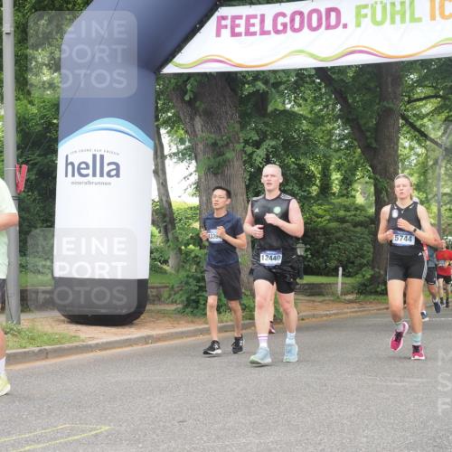 29.06.2025 - hella hamburg halbmarathon KatJ http://msf.ph/oto/8432127 29.06.2025 10:42:58 Zwischen KM18-KM19 2034, 4249, 5721, 5744 meine-sportfotos.de