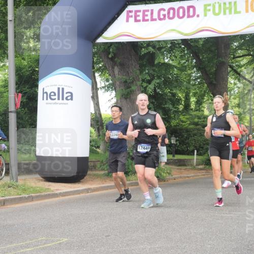 29.06.2025 - hella hamburg halbmarathon KatJ http://msf.ph/oto/8432135 29.06.2025 10:42:58 Zwischen KM18-KM19 2034, 4249, 5721, 5744 meine-sportfotos.de