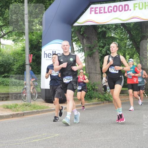 29.06.2025 - hella hamburg halbmarathon KatJ http://msf.ph/oto/8432147 29.06.2025 10:42:59 Zwischen KM18-KM19 2034, 4249, 5721, 5744 meine-sportfotos.de