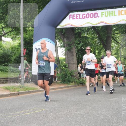 29.06.2025 - hella hamburg halbmarathon KatJ http://msf.ph/oto/8432209 29.06.2025 10:43:02 Zwischen KM18-KM19 2034, 5721, 5744, 6759, 6924 meine-sportfotos.de