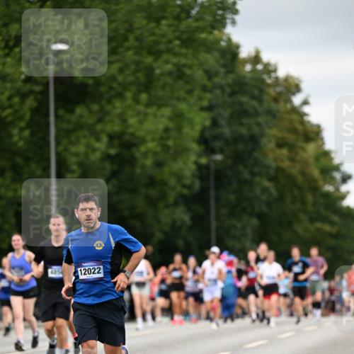 29.06.2025 - hella hamburg halbmarathon Dr. Thomas Lammeyer http://msf.ph/oto/8432230 29.06.2025 10:52:35 Kennedybrücke 1045, 1246, 1639, 1645, 2148, 2195, 2418, 2627, 2704, 2994, 3049, 3077, 3468, 3504, 3933, 4037, 4588, 4856, 5886, 5952, 6950, 7412, 7427, 7970, 8077, 8310, 8948, 9018, 9696, 9775, 9787, 10366, 10991, 11351 meine-sportfotos.de