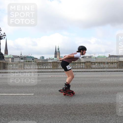 29.06.2025 - hella hamburg halbmarathon Lena Gebhardt http://msf.ph/oto/8432313 29.06.2025 09:00:52 Lombardsbrücke 301 meine-sportfotos.de