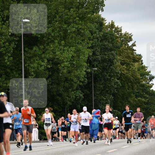 29.06.2025 - hella hamburg halbmarathon Dr. Thomas Lammeyer http://msf.ph/oto/8432320 29.06.2025 10:52:37 Kennedybrücke 1045, 1246, 1463, 1639, 1645, 2148, 2195, 2627, 2704, 2994, 3049, 3077, 3468, 3504, 3933, 4037, 4588, 4856, 5886, 5952, 6950, 7412, 7427, 7970, 8077, 8310, 8948, 9696, 9775, 9787, 10366, 10991, 11351 meine-sportfotos.de