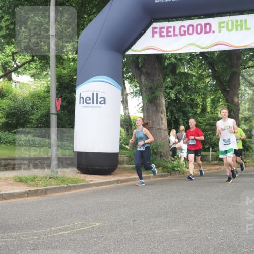 29.06.2025 - hella hamburg halbmarathon KatJ http://msf.ph/oto/8432358 29.06.2025 10:43:08 Zwischen KM18-KM19 6759, 6924 meine-sportfotos.de
