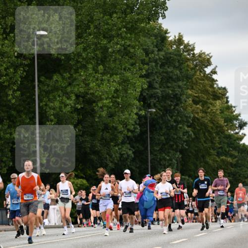 29.06.2025 - hella hamburg halbmarathon Dr. Thomas Lammeyer http://msf.ph/oto/8432359 29.06.2025 10:52:38 Kennedybrücke 1045, 1246, 1463, 1639, 1645, 2148, 2195, 2627, 2704, 2994, 3049, 3077, 3468, 3504, 3933, 4037, 4588, 4856, 5886, 5952, 6950, 7412, 7427, 7970, 8077, 8310, 8948, 9696, 9775, 9787, 10366, 10991, 11351 meine-sportfotos.de