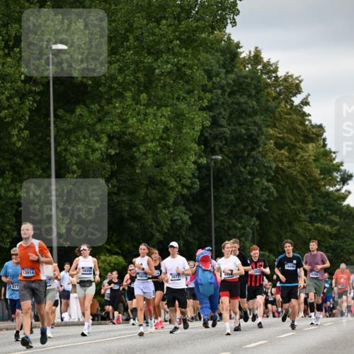 29.06.2025 - hella hamburg halbmarathon Dr. Thomas Lammeyer http://msf.ph/oto/8432373 29.06.2025 10:52:38 Kennedybrücke 1045, 1246, 1463, 1639, 1645, 2148, 2195, 2627, 2704, 2994, 3049, 3077, 3468, 3504, 3933, 4037, 4588, 4856, 5886, 5952, 6950, 7412, 7427, 7970, 8077, 8310, 8948, 9696, 9775, 9787, 10366, 10991, 11351 meine-sportfotos.de