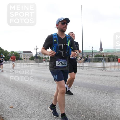 29.06.2025 - hella hamburg halbmarathon Lena Gebhardt http://msf.ph/oto/8432418 29.06.2025 10:08:00 Lombardsbrücke 5100, 1079, 1173, 1527, 2136, 2190, 2309, 2427, 3328, 3922, 4228, 4502, 4864, 5100, 5287, 5926, 6918, 7019, 7198, 7348, 7760, 8585, 9071, 9616, 9966, 10212, 10609, 10703, 10857, 11114, 11394, 11641, 12378, 12658, 12789, 12893, 13014, 13458, 15785, 16241, 16539, 16809, 16915, 18270, 18325, 18531, 18721, 19134 meine-sportfotos.de