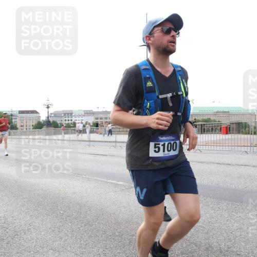29.06.2025 - hella hamburg halbmarathon Lena Gebhardt http://msf.ph/oto/8432436 29.06.2025 10:08:00 Lombardsbrücke 4228, 5100, 1079, 1173, 1527, 2136, 2190, 2309, 2427, 3328, 3922, 4228, 4502, 4864, 5100, 5287, 5926, 6918, 7019, 7198, 7348, 7760, 8585, 9071, 9616, 9966, 10212, 10609, 10703, 10857, 11114, 11394, 11641, 12378, 12658, 12789, 12893, 13014, 13458, 15785, 16241, 16539, 16809, 16915, 18270, 18325, 18531, 18721, 19134 meine-sportfotos.de