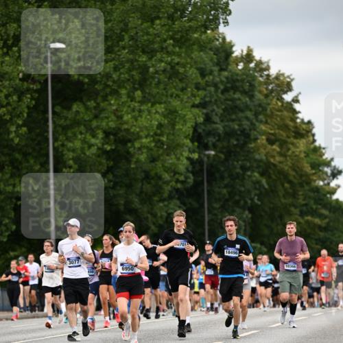 29.06.2025 - hella hamburg halbmarathon Dr. Thomas Lammeyer http://msf.ph/oto/8432555 29.06.2025 10:52:42 Kennedybrücke 1246, 1463, 1639, 1645, 1720, 2148, 2627, 2704, 3049, 3077, 3215, 3504, 3933, 4856, 5714, 5886, 5952, 6950, 7412, 7427, 7970, 8077, 8310, 8948, 9696, 9775, 9787, 10366, 10991, 11351 meine-sportfotos.de