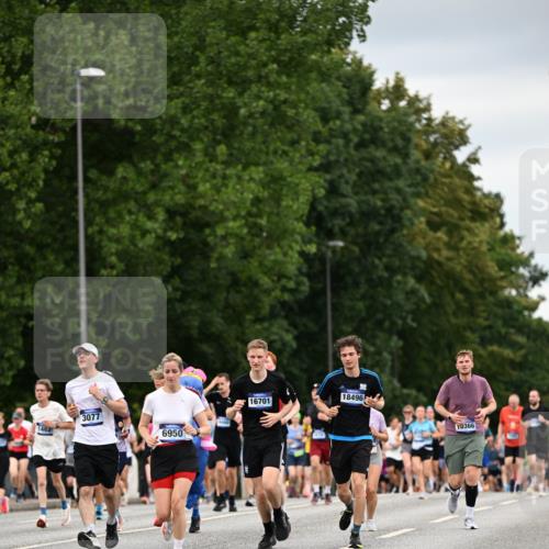 29.06.2025 - hella hamburg halbmarathon Dr. Thomas Lammeyer http://msf.ph/oto/8432577 29.06.2025 10:52:43 Kennedybrücke 1246, 1463, 1639, 1645, 1720, 2148, 2627, 2704, 3049, 3077, 3215, 3504, 3933, 4856, 5714, 5886, 5952, 6950, 7412, 7427, 7970, 8077, 8310, 8948, 9696, 9775, 9787, 10366, 10991 meine-sportfotos.de