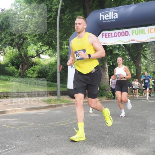 29.06.2025 - hella hamburg halbmarathon KatJ http://msf.ph/oto/8432580 29.06.2025 10:43:16 Zwischen KM18-KM19 1180, 4868, 6591, 6720, 8330, 8393 meine-sportfotos.de