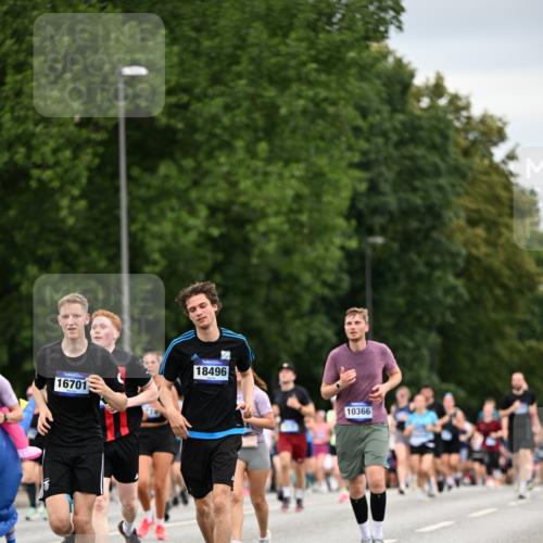 29.06.2025 - hella hamburg halbmarathon Dr. Thomas Lammeyer http://msf.ph/oto/8432681 29.06.2025 10:52:46 Kennedybrücke 1246, 1463, 1639, 1645, 1701, 1720, 2627, 2704, 3049, 3077, 3215, 3933, 4856, 5010, 5714, 5886, 5952, 6950, 7394, 7412, 7427, 7970, 8077, 8310, 9552, 9691, 9696, 9775, 9787, 10366 meine-sportfotos.de