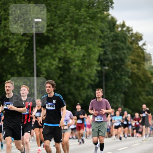 29.06.2025 - hella hamburg halbmarathon Dr. Thomas Lammeyer http://msf.ph/oto/8432690 29.06.2025 10:52:46 Kennedybrücke 1246, 1463, 1639, 1645, 1701, 1720, 2627, 2704, 3049, 3077, 3215, 3933, 4856, 5010, 5714, 5886, 5952, 6950, 7394, 7412, 7427, 7970, 8077, 8310, 9552, 9691, 9696, 9775, 9787, 10366 meine-sportfotos.de