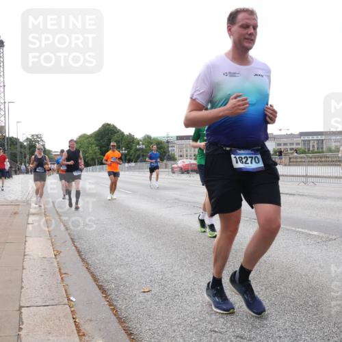 29.06.2025 - hella hamburg halbmarathon Lena Gebhardt http://msf.ph/oto/8432824 29.06.2025 10:08:07 Lombardsbrücke 16539, 1527, 18270, 1079, 1173, 1527, 2190, 2309, 2427, 3328, 4228, 4864, 5100, 5287, 5926, 6918, 7198, 7348, 7476, 7760, 8585, 9071, 9457, 9616, 9823, 9966, 10212, 10609, 10703, 10857, 11114, 11394, 11641, 12378, 12658, 12789, 12893, 13014, 13458, 14631, 15429, 15785, 16241, 16539, 16809, 16915, 18270, 18325, 18531, 19134 meine-sportfotos.de