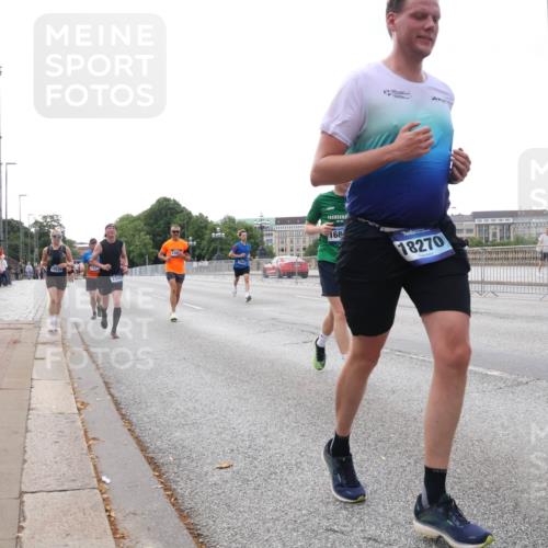 29.06.2025 - hella hamburg halbmarathon Lena Gebhardt http://msf.ph/oto/8432848 29.06.2025 10:08:07 Lombardsbrücke 168, 18270, 1079, 1173, 1527, 2190, 2309, 2427, 3328, 4228, 4864, 5100, 5287, 5926, 6918, 7198, 7348, 7476, 7760, 8585, 9071, 9457, 9616, 9823, 9966, 10212, 10609, 10703, 10857, 11114, 11394, 11641, 12378, 12658, 12789, 12893, 13014, 13458, 14631, 15429, 15785, 16241, 16539, 16809, 16915, 18270, 18325, 18531, 19134 meine-sportfotos.de