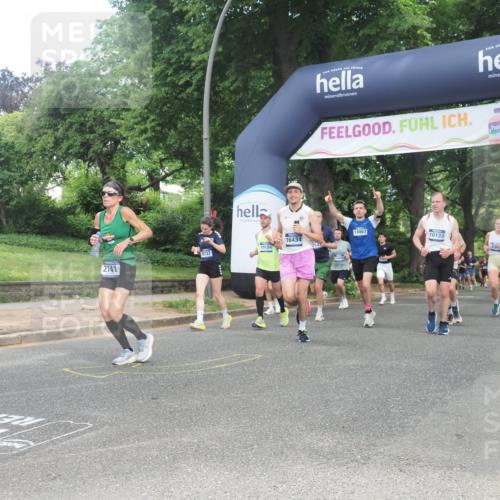 29.06.2025 - hella hamburg halbmarathon KatJ http://msf.ph/oto/8432955 29.06.2025 10:43:28 Zwischen KM18-KM19 1972, 2083, 2741, 2982, 2996, 4152, 4594, 4813, 5418, 7037, 7547 meine-sportfotos.de