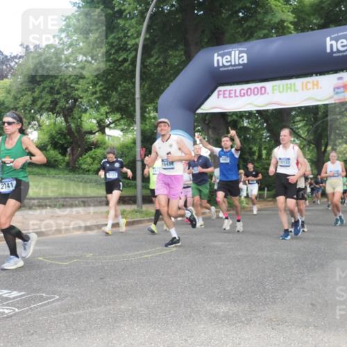 29.06.2025 - hella hamburg halbmarathon KatJ http://msf.ph/oto/8432964 29.06.2025 10:43:29 Zwischen KM18-KM19 1972, 2083, 2741, 2982, 2996, 4152, 4594, 4813, 7037, 7547 meine-sportfotos.de