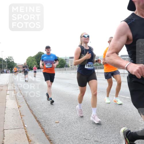 29.06.2025 - hella hamburg halbmarathon Lena Gebhardt http://msf.ph/oto/8433045 29.06.2025 10:08:10 Lombardsbrücke 1527, 16539, 2309, 1079, 1173, 1527, 2190, 2309, 2427, 3328, 4228, 4864, 5100, 5287, 5926, 6918, 7198, 7348, 7476, 7760, 8585, 9071, 9457, 9616, 9823, 9966, 10609, 10703, 10857, 11114, 11394, 11641, 12658, 12789, 12893, 13014, 13458, 14631, 15429, 15785, 16241, 16439, 16539, 16809, 16915, 18270, 18325, 18531 meine-sportfotos.de
