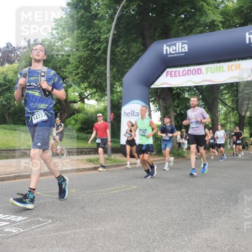 29.06.2025 - hella hamburg halbmarathon KatJ http://msf.ph/oto/8433132 29.06.2025 10:43:35 Zwischen KM18-KM19 1130, 1485, 2250, 5492, 7547 meine-sportfotos.de