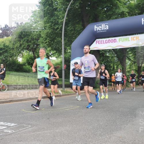 29.06.2025 - hella hamburg halbmarathon KatJ http://msf.ph/oto/8433150 29.06.2025 10:43:35 Zwischen KM18-KM19 1130, 1485, 2250, 5492, 7547 meine-sportfotos.de