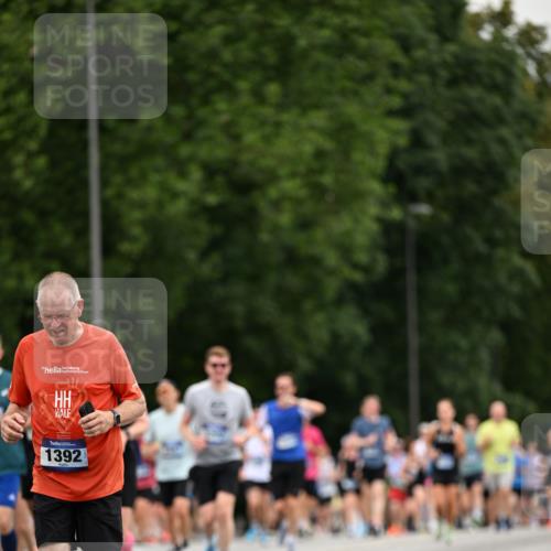 29.06.2025 - hella hamburg halbmarathon Dr. Thomas Lammeyer http://msf.ph/oto/8433292 29.06.2025 10:53:04 Kennedybrücke 1142, 1157, 1174, 1175, 1392, 1463, 1701, 1720, 2067, 3215, 3486, 4327, 5010, 5714, 7394, 7532, 8719, 9552, 9691, 10366, 10794, 11000 meine-sportfotos.de