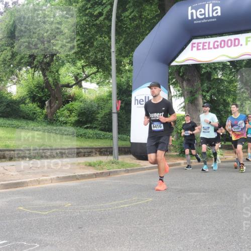 29.06.2025 - hella hamburg halbmarathon KatJ http://msf.ph/oto/8433419 29.06.2025 10:43:50 Zwischen KM18-KM19 1563, 2417, 3836, 4167, 5033, 6416, 7716, 8542, 8652 meine-sportfotos.de