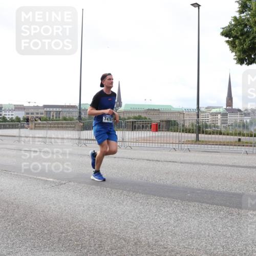 29.06.2025 - hella hamburg halbmarathon Lena Gebhardt http://msf.ph/oto/8433498 29.06.2025 10:08:22 Lombardsbrücke 7476, 1427, 1527, 2427, 4228, 4864, 5287, 5926, 6100, 6590, 7198, 7348, 7476, 8585, 9457, 9616, 9823, 9951, 9958, 10092, 10609, 10857, 11780, 11967, 12144, 12658, 12893, 13014, 13458, 14631, 14902, 14965, 15429, 15785, 16439, 16809, 18325, 18531 meine-sportfotos.de