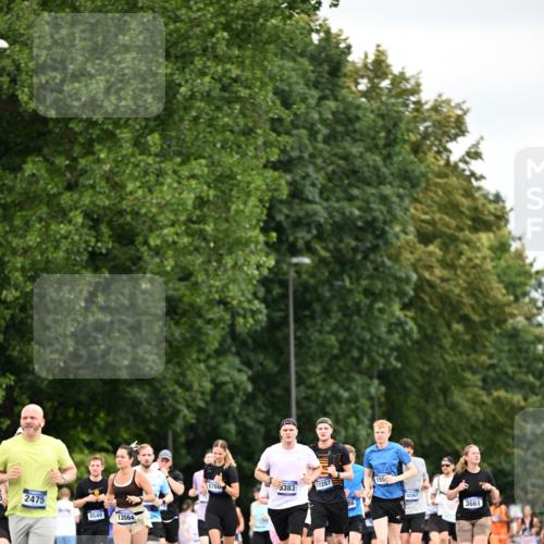 29.06.2025 - hella hamburg halbmarathon Dr. Thomas Lammeyer http://msf.ph/oto/8433603 29.06.2025 10:53:16 Kennedybrücke 1142, 1157, 1174, 1175, 1392, 1626, 1701, 2067, 2475, 3086, 3383, 3486, 3661, 4327, 5551, 7394, 7532, 7931, 8549, 8719, 8759, 8760, 9341, 10204, 10479, 10794, 11000 meine-sportfotos.de
