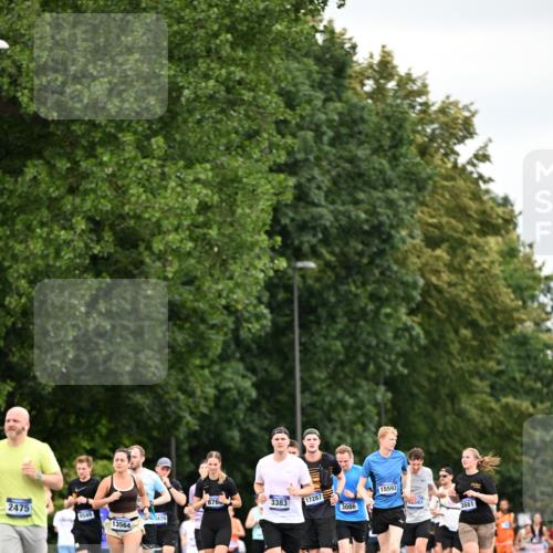 29.06.2025 - hella hamburg halbmarathon Dr. Thomas Lammeyer http://msf.ph/oto/8433617 29.06.2025 10:53:16 Kennedybrücke 1142, 1157, 1174, 1175, 1392, 1626, 1701, 2067, 2475, 3086, 3383, 3486, 3661, 4327, 5551, 7394, 7532, 7931, 8549, 8719, 8759, 8760, 9341, 10204, 10479, 10794, 11000 meine-sportfotos.de