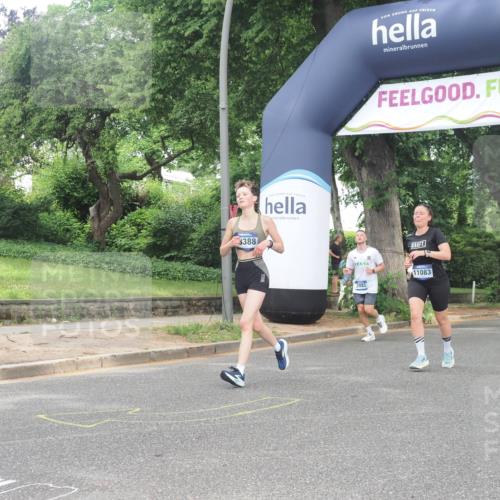 29.06.2025 - hella hamburg halbmarathon KatJ http://msf.ph/oto/8433656 29.06.2025 10:44:01 Zwischen KM18-KM19 2676, 2883, 4833, 4951, 5570, 6835 meine-sportfotos.de
