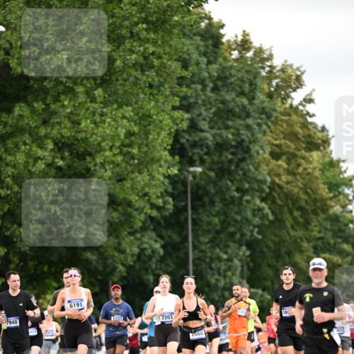 29.06.2025 - hella hamburg halbmarathon Dr. Thomas Lammeyer http://msf.ph/oto/8433711 29.06.2025 10:53:31 Kennedybrücke 1142, 1584, 1626, 2475, 2527, 2668, 3086, 3232, 3383, 3661, 4403, 4769, 5551, 5781, 6191, 6497, 7203, 7650, 7931, 7936, 7947, 7948, 8065, 8549, 8759, 8760, 9245, 9341, 10130, 10204, 10333, 10479, 11192 meine-sportfotos.de