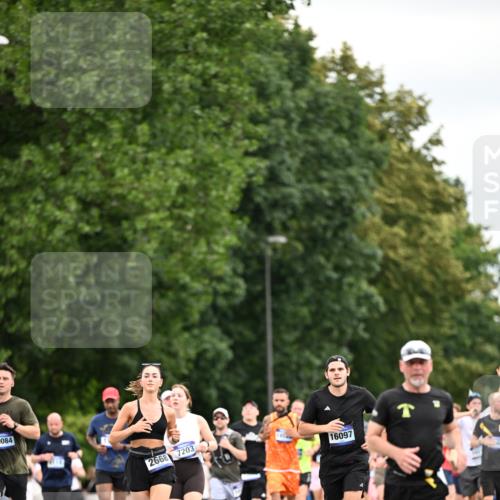 29.06.2025 - hella hamburg halbmarathon Dr. Thomas Lammeyer http://msf.ph/oto/8433786 29.06.2025 10:53:33 Kennedybrücke 1142, 1167, 1584, 1626, 2475, 2527, 2668, 3086, 3232, 3383, 3661, 4403, 4769, 5118, 5551, 5781, 6191, 6497, 7203, 7650, 7931, 7936, 7947, 7948, 8065, 8549, 8759, 8760, 9245, 9341, 10130, 10204, 10333, 10479, 10654, 11192 meine-sportfotos.de