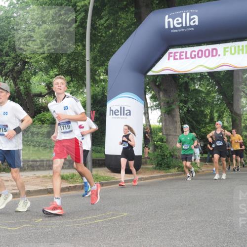 29.06.2025 - hella hamburg halbmarathon KatJ http://msf.ph/oto/8433806 29.06.2025 10:44:07 Zwischen KM18-KM19 1715, 1719, 2883, 3093, 4467 meine-sportfotos.de