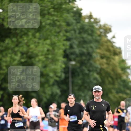 29.06.2025 - hella hamburg halbmarathon Dr. Thomas Lammeyer http://msf.ph/oto/8433825 29.06.2025 10:53:34 Kennedybrücke 1167, 1584, 1626, 2475, 2527, 2668, 3086, 3232, 3383, 3661, 4403, 4769, 5118, 5551, 5781, 6191, 6497, 7203, 7650, 7931, 7936, 7947, 7948, 8065, 8549, 8759, 8760, 9245, 9341, 10130, 10204, 10333, 10479, 10654, 11192 meine-sportfotos.de