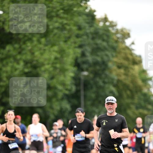 29.06.2025 - hella hamburg halbmarathon Dr. Thomas Lammeyer http://msf.ph/oto/8433840 29.06.2025 10:53:35 Kennedybrücke 1167, 1584, 1626, 2475, 2527, 2668, 3086, 3232, 3253, 3383, 3661, 4403, 4769, 5118, 5551, 5781, 6191, 6497, 7203, 7650, 7931, 7936, 7947, 7948, 8065, 8549, 8759, 8760, 9245, 9341, 10130, 10204, 10333, 10479, 10654, 11192 meine-sportfotos.de