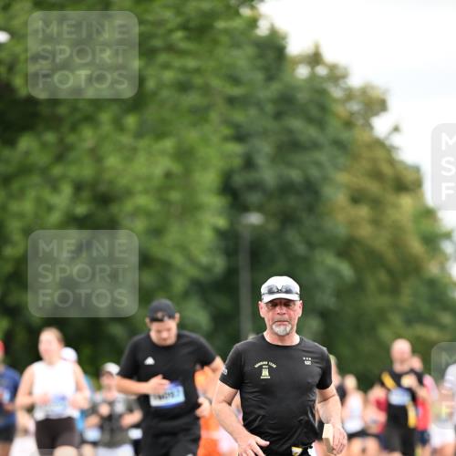 29.06.2025 - hella hamburg halbmarathon Dr. Thomas Lammeyer http://msf.ph/oto/8433878 29.06.2025 10:53:36 Kennedybrücke 1167, 1584, 1626, 2475, 2527, 2668, 3086, 3232, 3253, 3383, 3661, 4403, 4769, 5118, 5551, 5781, 6191, 6497, 7203, 7650, 7931, 7936, 7947, 7948, 8065, 8549, 8759, 8760, 9245, 9341, 10130, 10204, 10333, 10479, 10654, 11192 meine-sportfotos.de