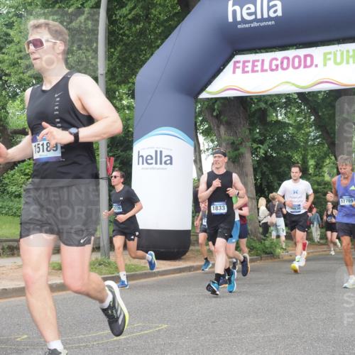 29.06.2025 - hella hamburg halbmarathon KatJ http://msf.ph/oto/8433916 29.06.2025 10:44:11 Zwischen KM18-KM19 1715, 1719, 1833, 2025, 2488, 3093, 3413, 4467 meine-sportfotos.de