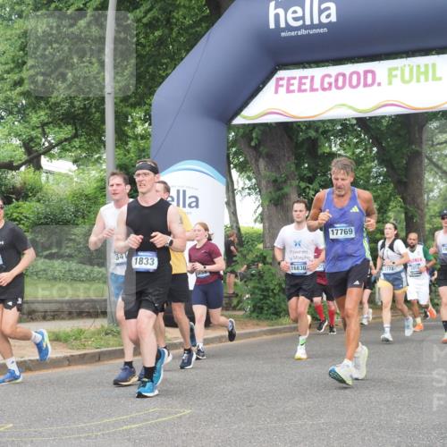 29.06.2025 - hella hamburg halbmarathon KatJ http://msf.ph/oto/8433975 29.06.2025 10:44:12 Zwischen KM18-KM19 1715, 1719, 1833, 2025, 2488, 3093, 3413, 4467, 5458 meine-sportfotos.de